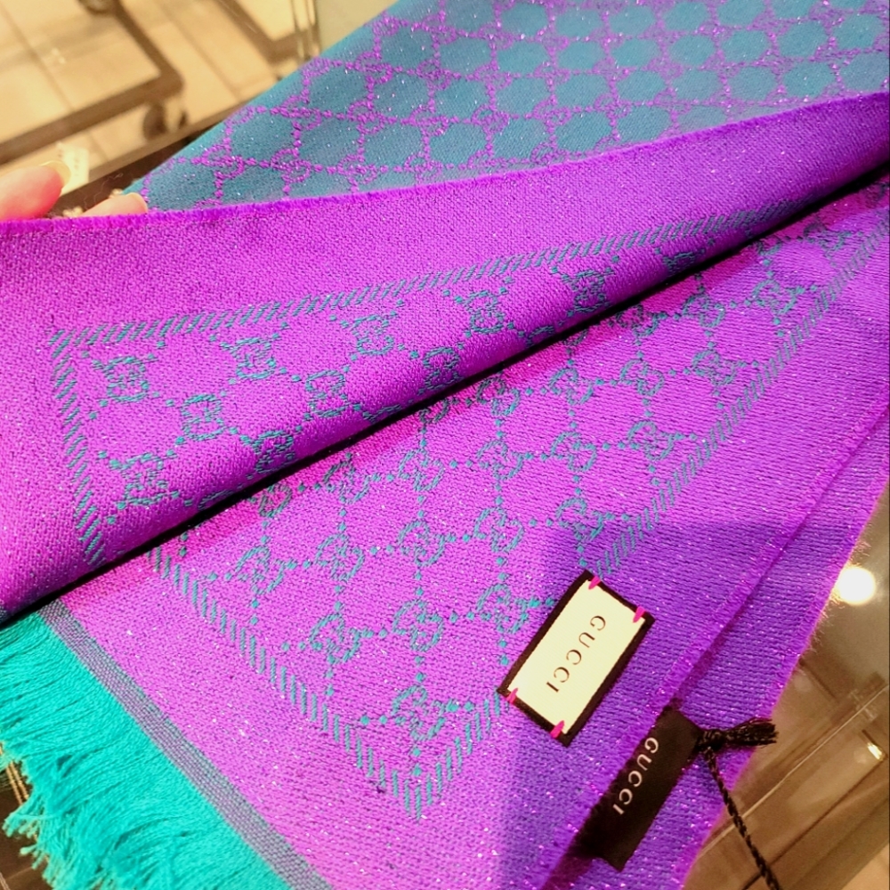 Gucci Guccissima Monogram Scarf Glitter 2 tone!